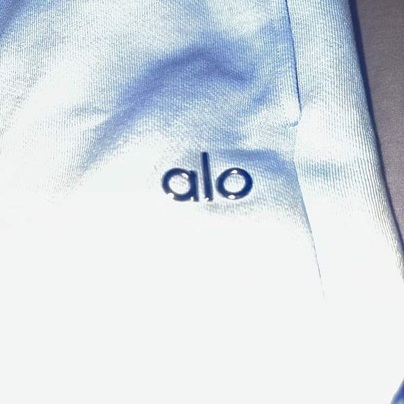 ALO Yoga Sweatpant in Winter Frost - Picture 5 of 6